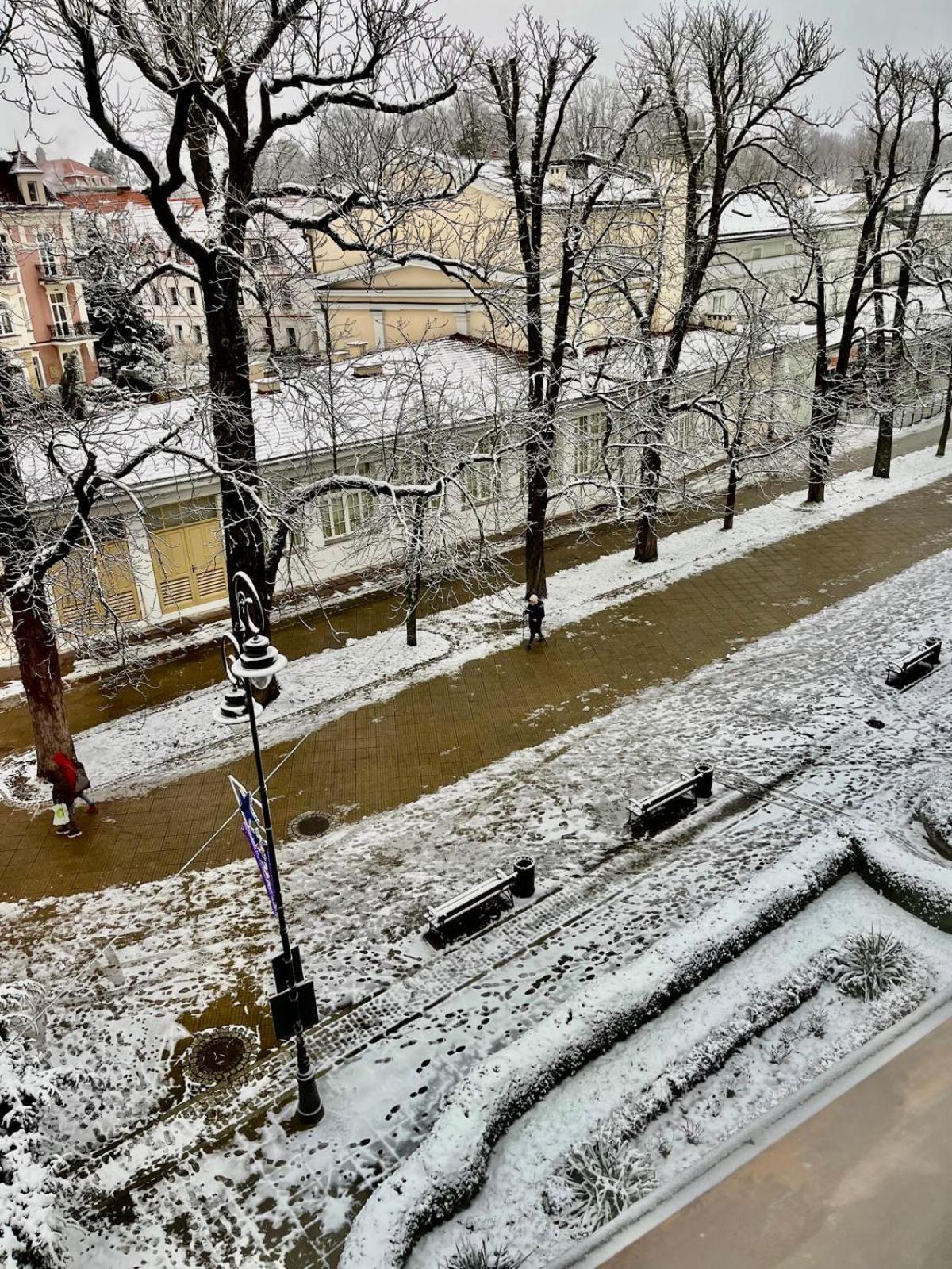 Apartamento W Parku Przy Teatrze Szczawno-Zdroj Exterior foto